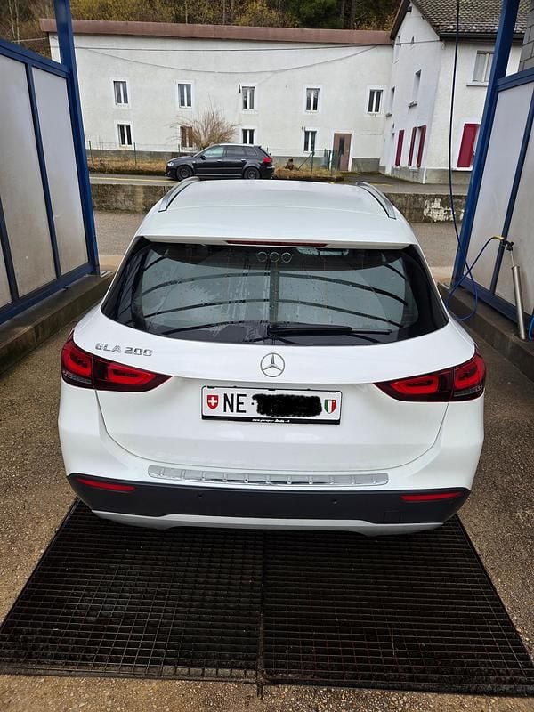 Gebraucht Mercedes GLA200 163 PS (119 kW) 2022 SUV