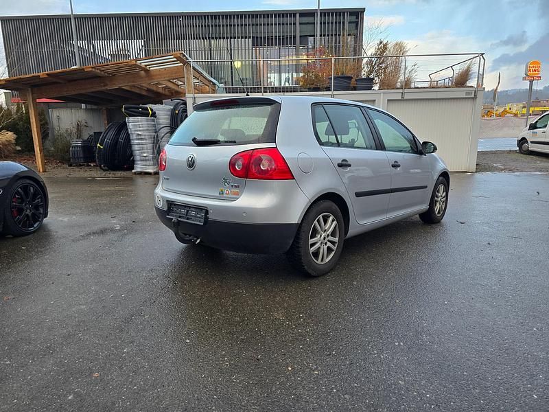 Gebraucht VW Golf V Comfortline 140 PS (102 kW) 2007
