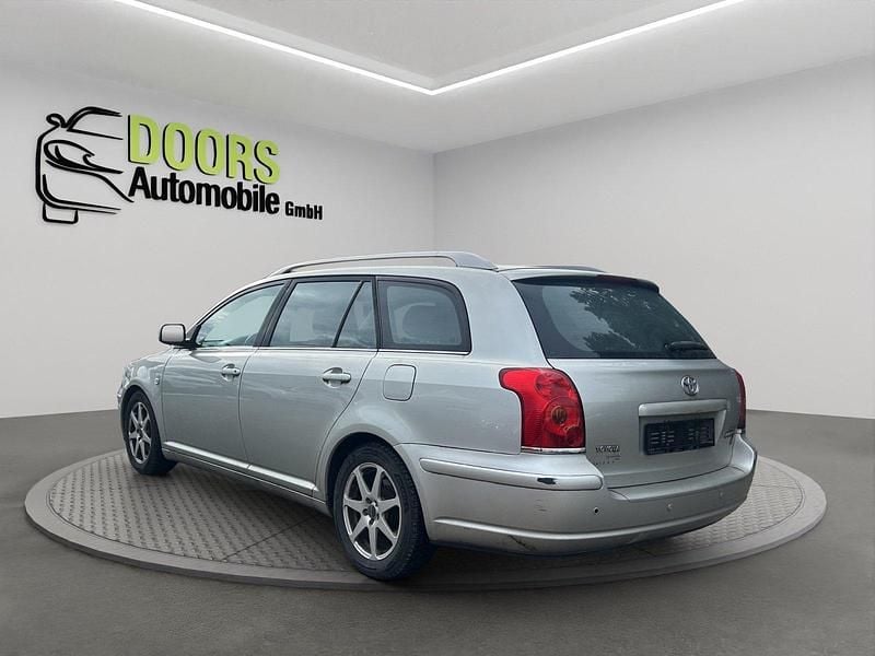 Gebraucht Toyota Avensis Sol 163 PS (119 kW) 2005 Kombi