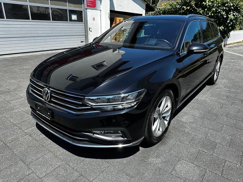 Gebraucht VW Passat Elegance 200 PS (147 kW) 2020