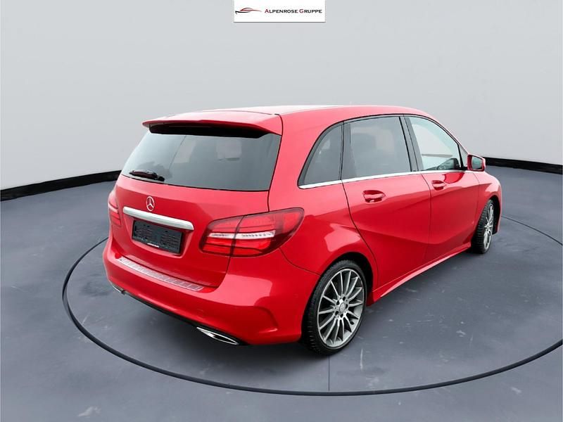 Gebraucht Mercedes B250 AMG line 211 PS (155 kW) 2016 Van / Kleinbus