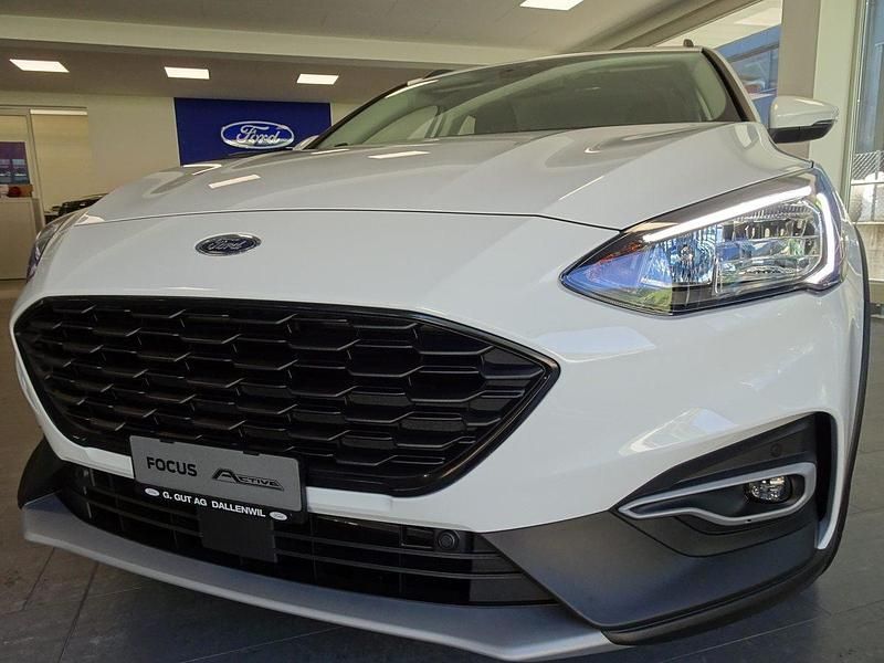 Gebraucht Ford Focus Active 125 PS (91 kW) 2020 Weiss Kombi
