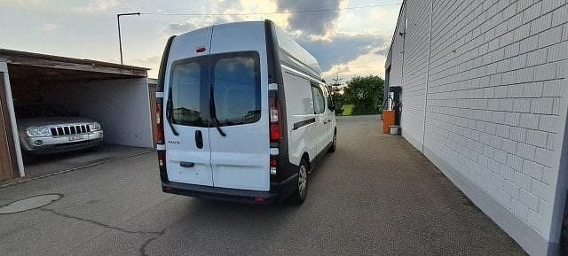 Gebraucht Renault Trafic 146 PS (107 kW) 2021 Weiss Van / Kleinbus