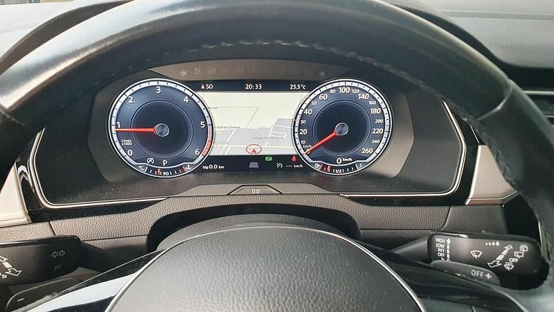 Gebraucht VW Passat Highline 190 PS (139 kW) 2016 Kombi