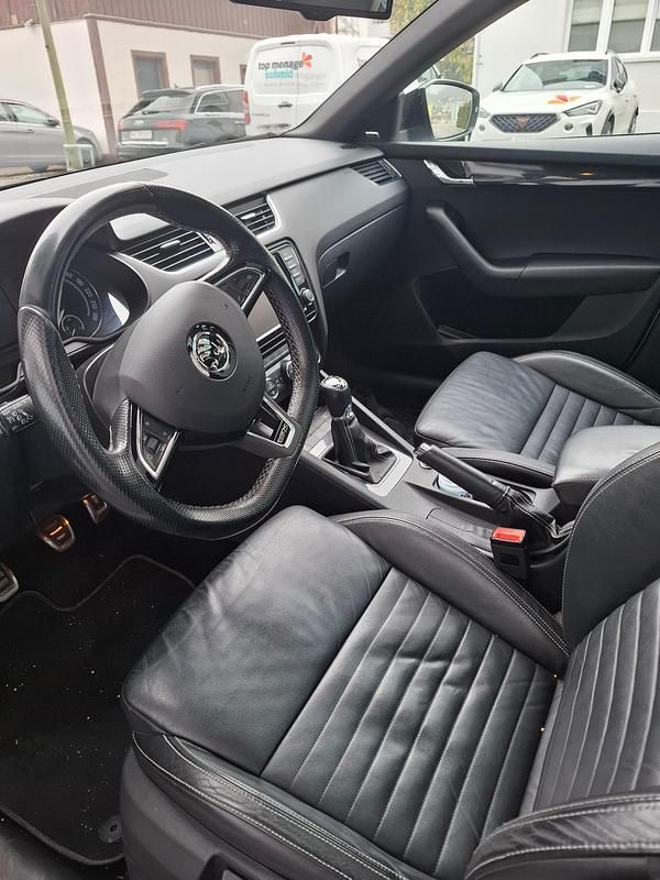 Gebraucht Skoda Octavia RS 220 PS (161 kW) 2015 Kleinwagen