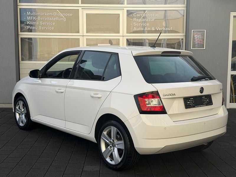Gebraucht Skoda Fabia Active 90 PS (66 kW) 2016