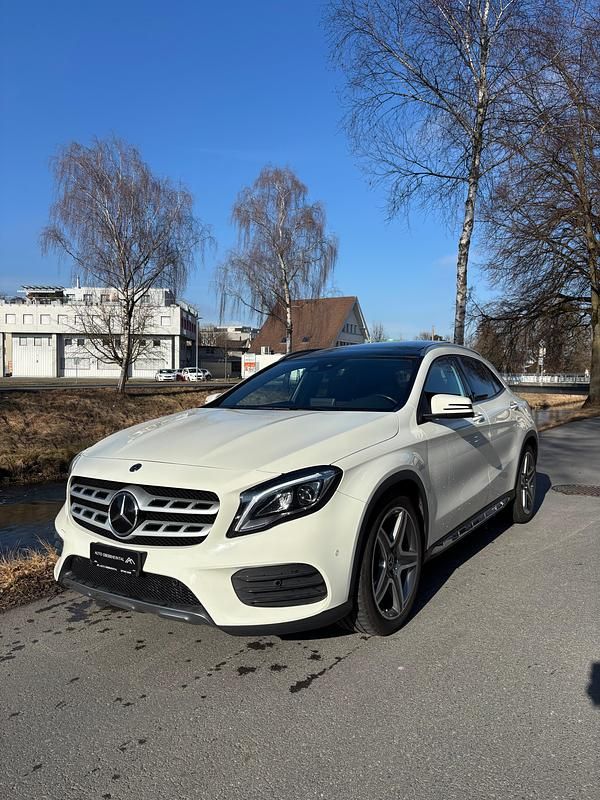 Gebraucht Mercedes GLA200 AMG 136 PS (100 kW) 2017 SUV
