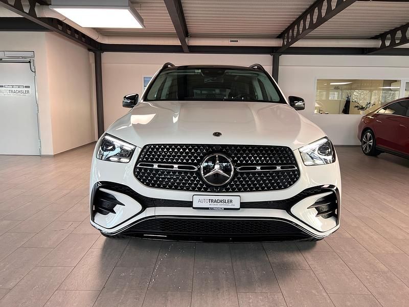 Gebraucht Mercedes GLE300 AMG line 272 PS (200 kW) 2023 SUV