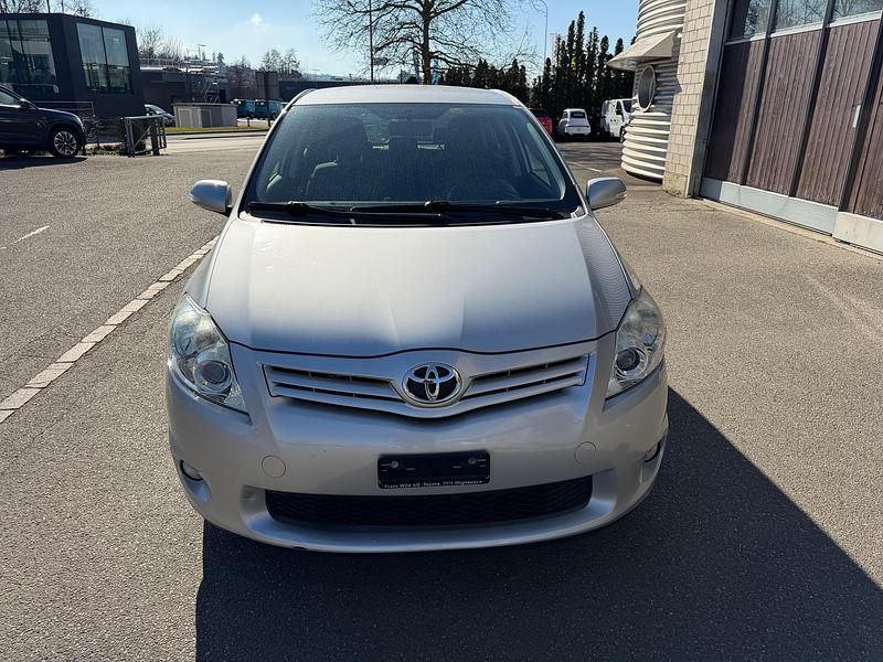 Gebraucht Toyota Auris Luna 132 PS (97 kW) 2011 Kleinwagen