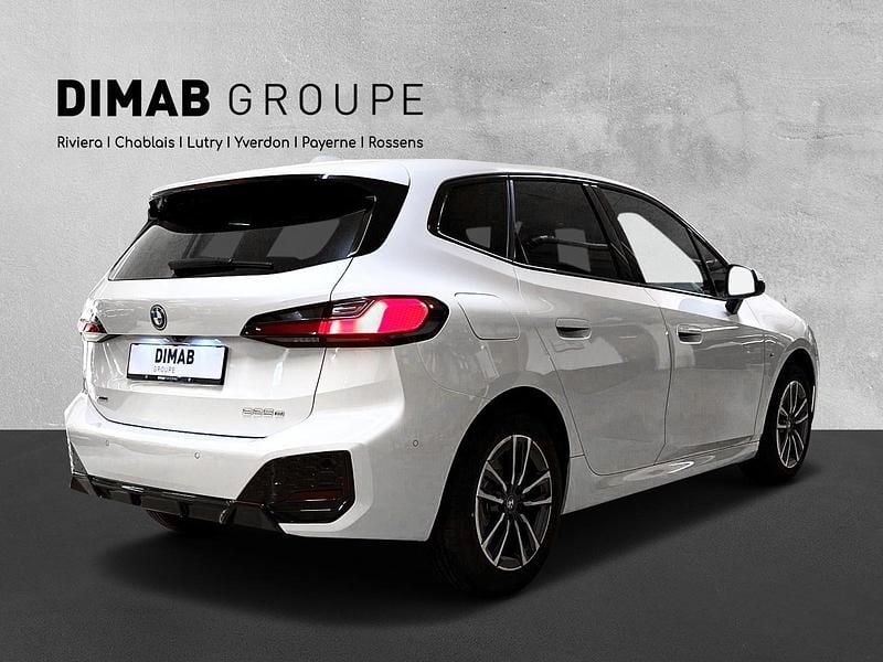 Gebraucht BMW 225 Active Tourer M Sport 245 PS (180 kW) 2023 Weiss Van / Kleinbus