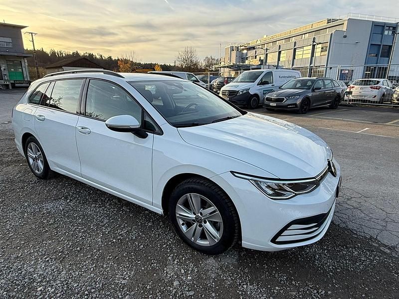 Gebraucht VW Golf VIII Life 115 PS (84 kW) 2022 Kombi