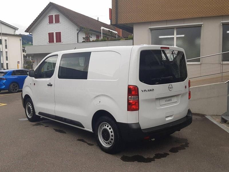 Gebraucht Opel Vivaro 144 PS (105 kW) 2023 Weiss Van / Kleinbus
