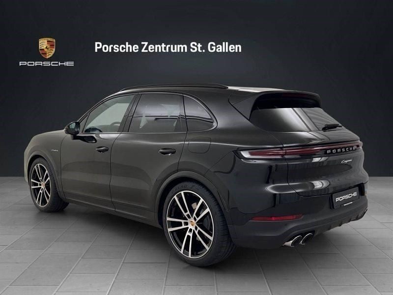 Gebraucht Porsche Cayenne 470 PS (345 kW) 2023 SUV