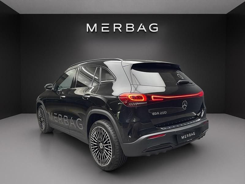 Gebraucht Mercedes EQA250 139 kW (190 PS) 2025 Schwarz SUV