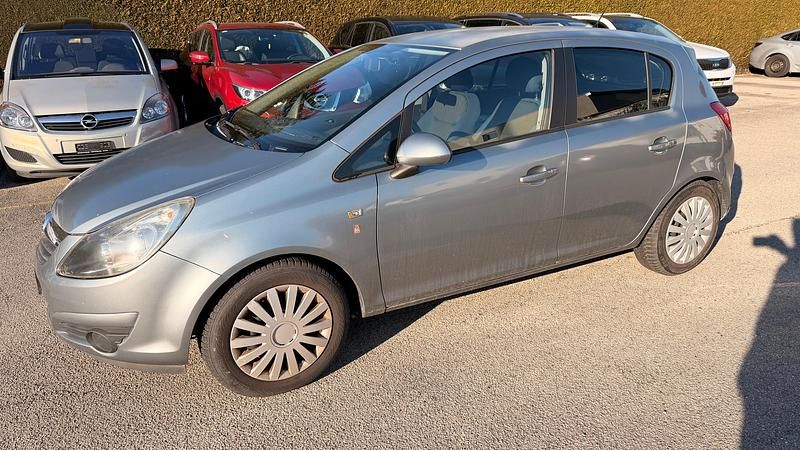 Gebraucht Opel Corsa 100 PS (73 kW) 2010