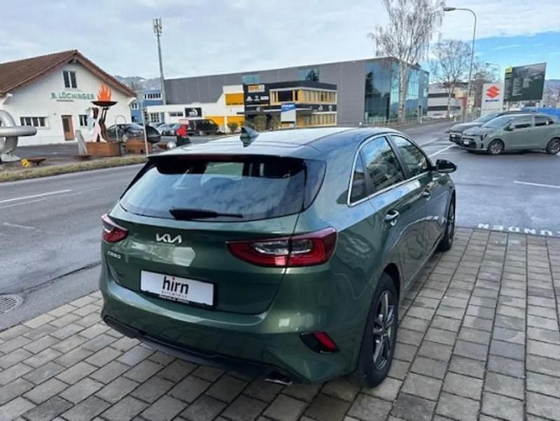 Gebraucht Kia Ceed 160 PS (117 kW) 2026 Grün Kleinwagen