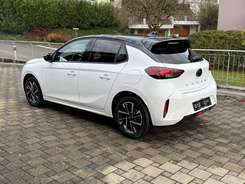 Gebraucht Opel Corsa 101 PS (74 kW) 2024 Weiss Limousine