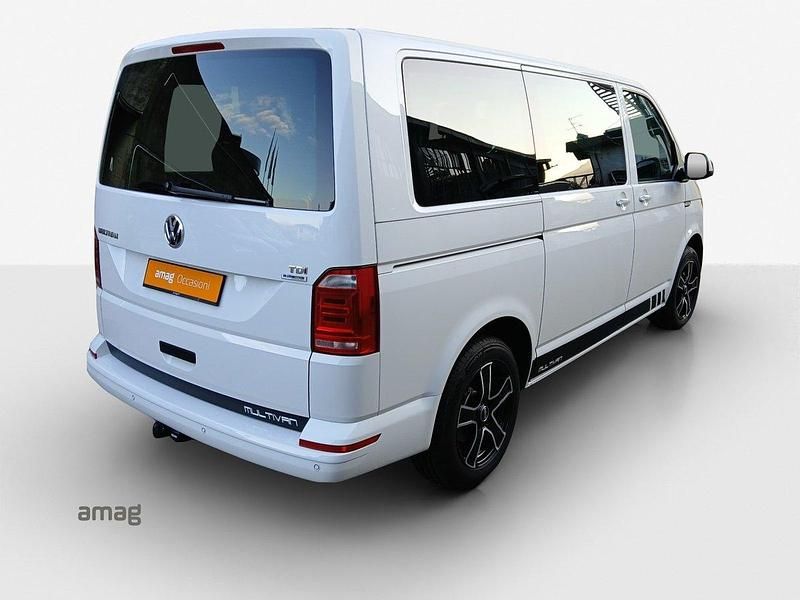 Gebraucht VW Multivan Trendline 150 PS (110 kW) 2017 Van