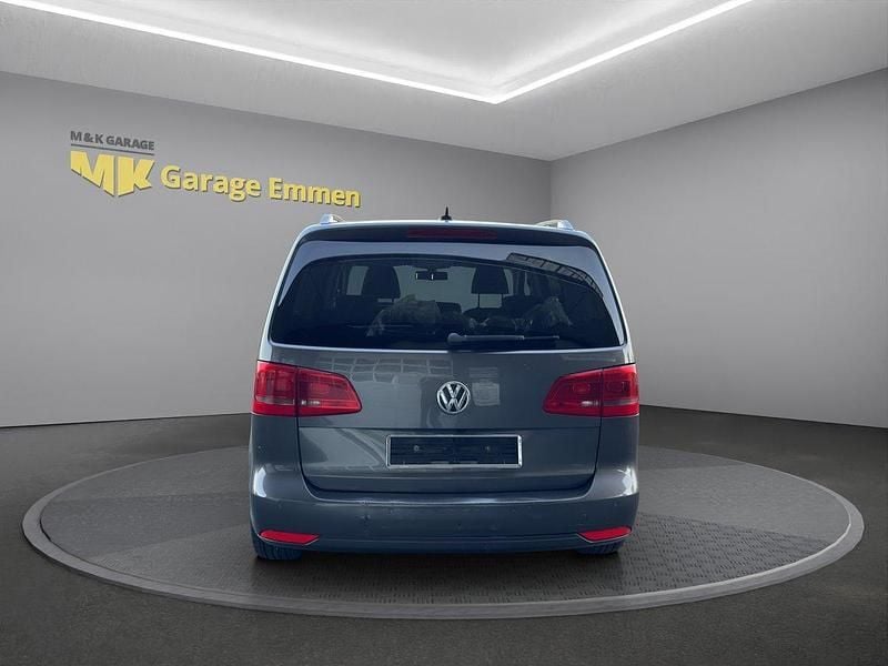 Gebraucht VW Touran Comfortline 140 PS (102 kW) 2012 Van / Kleinbus