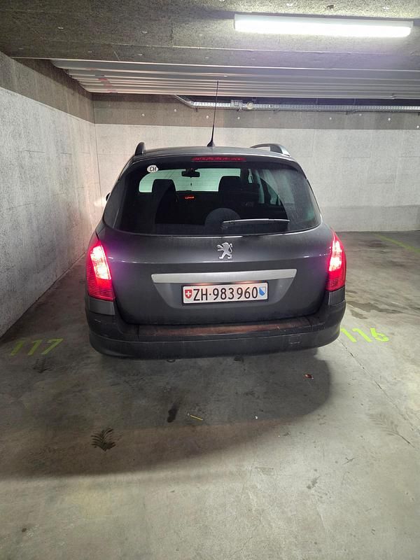 Gebraucht Peugeot 308 SW 112 PS (82 kW) 2010 Kombi