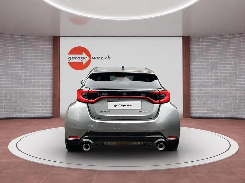 Neu Toyota Yaris Sport 280 PS (205 kW) 2025 Gray Kleinwagen