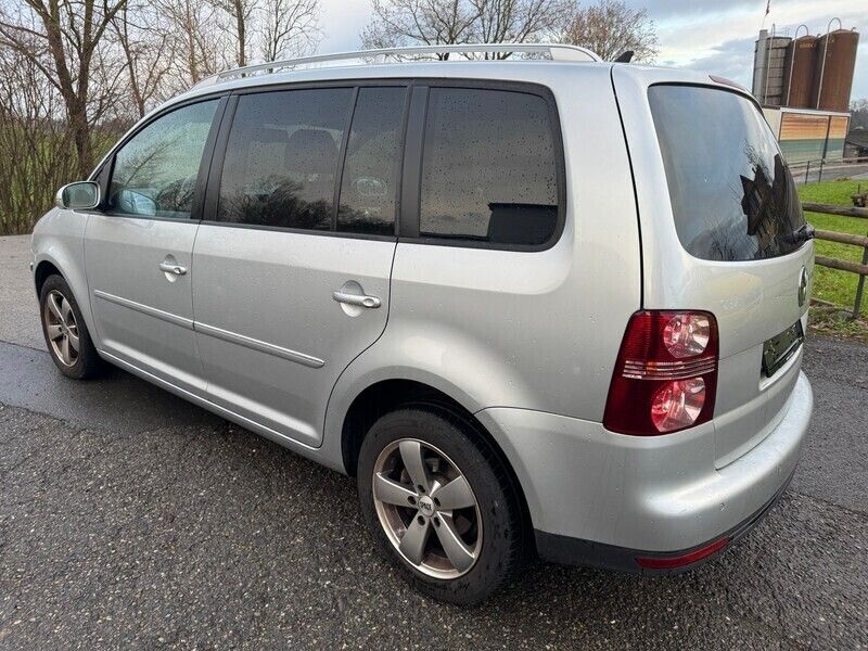 Gebraucht VW Touran Trendline 140 PS (102 kW) 2007 Van / Kleinbus