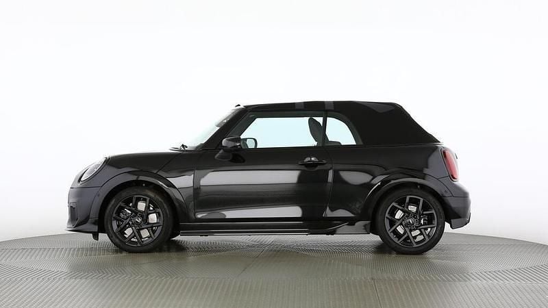 Gebraucht Mini Cooper Cabriolet 163 PS (119 kW) 2025 Schwarz Cabrio