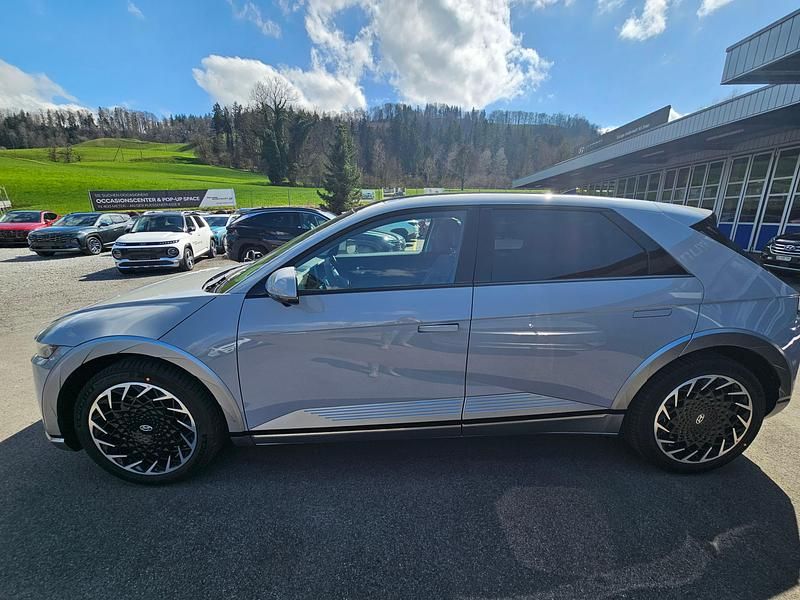 Neu Hyundai Ioniq 239 kW (325 PS) 2025 Grau Kleinwagen