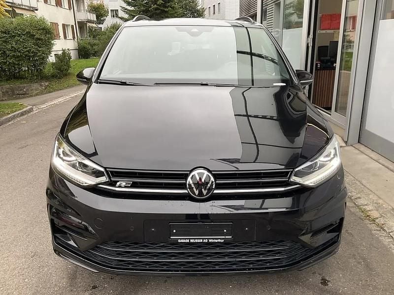 Gebraucht VW Touran Highline 150 PS (110 kW) 2025 Schwarz Van / Kleinbus