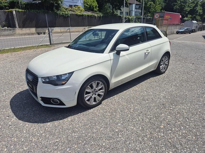 Gebraucht Audi A1 Attraction 122 PS (89 kW) 2011 Kleinwagen