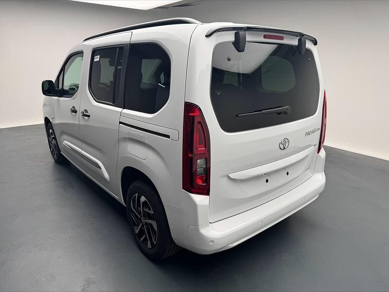 Neu Toyota Proace Verso City 130 PS (95 kW) 2025 Weiss Kombi