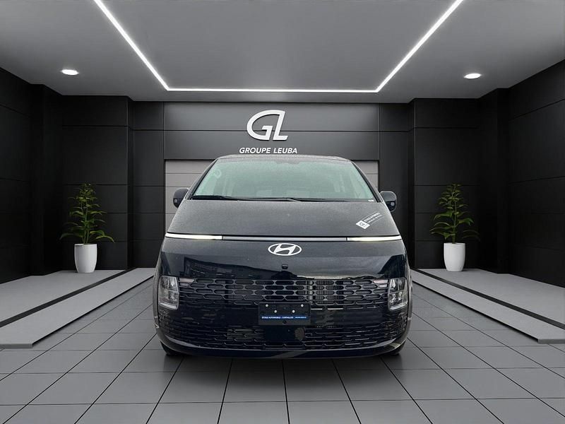 Gebraucht Hyundai Staria 215 PS (158 kW) 2024 Schwarz Van / Kleinbus