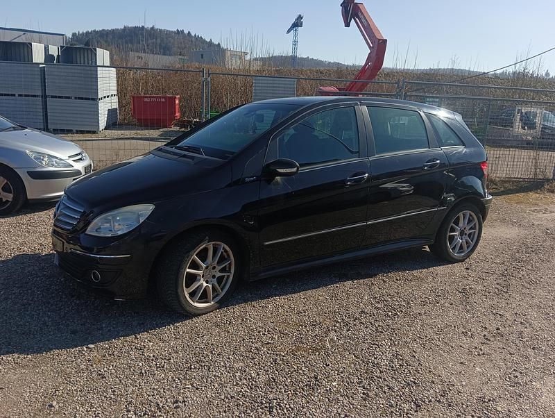 Gebraucht Mercedes B180 109 PS (80 kW) 2006 Van / Kleinbus