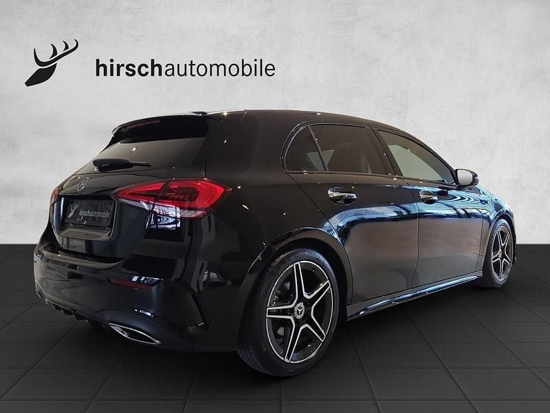 Gebraucht Mercedes A180 AMG line 136 PS (100 kW) 2023 Schwarz Limousine