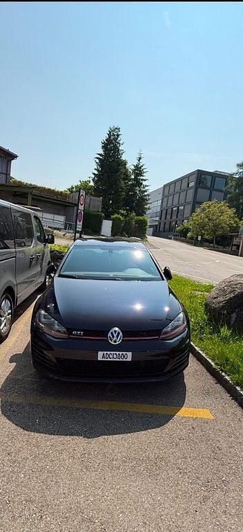 Gebraucht 2013 VW Golf GTI Limousine | CHF 16’700 (Etwas zu teuer) - Bild 1/4
