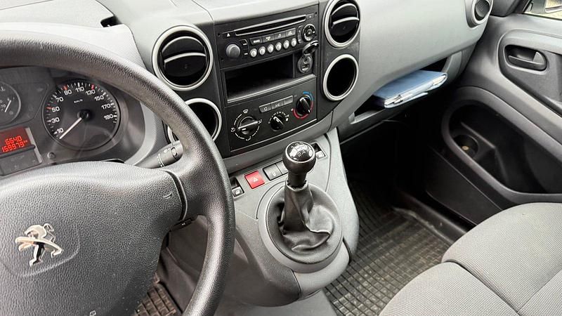 Gebraucht Peugeot Partner Allure 100 PS (73 kW) 2018 Van / Kleinbus