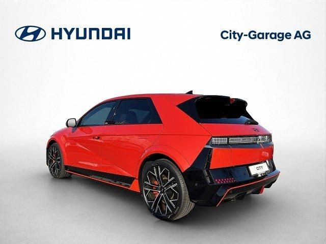 Neu Hyundai Ioniq 478 kW (650 PS) 2025 Rot Kleinwagen