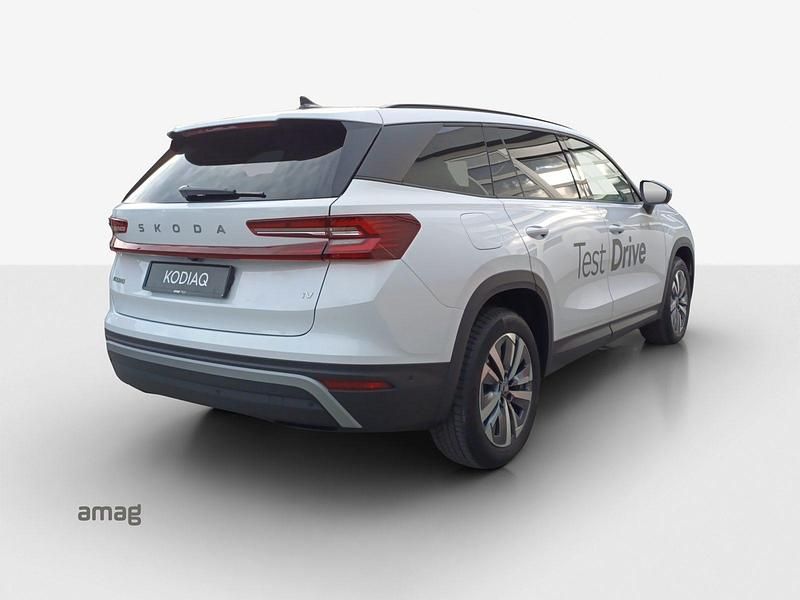 Gebraucht Skoda Kodiaq Dynamic 204 PS (150 kW) 2026 Moon weiss, metallic SUV