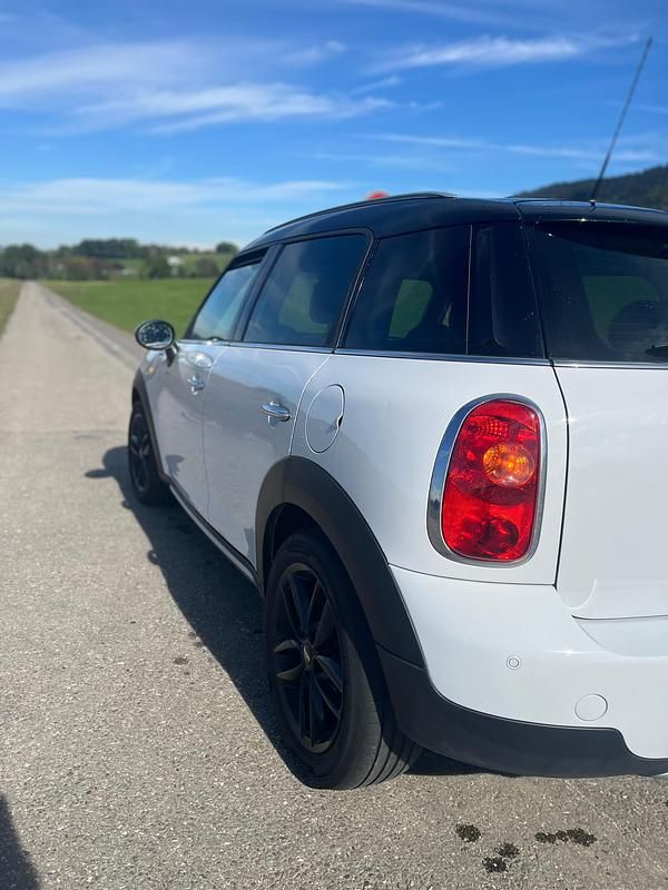 Gebraucht 2015 Mini Cooper D Countryman SUV | CHF 9’900 - Bild 1/4