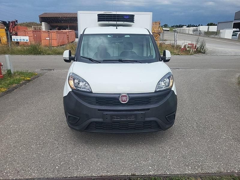 Gebraucht Fiat Doblò Easy 120 PS (88 kW) 2020 Van / Kleinbus