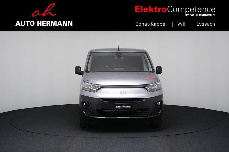 Neu Fiat e-Doblò 100 kW (136 PS) 2025 Van / Kleinbus