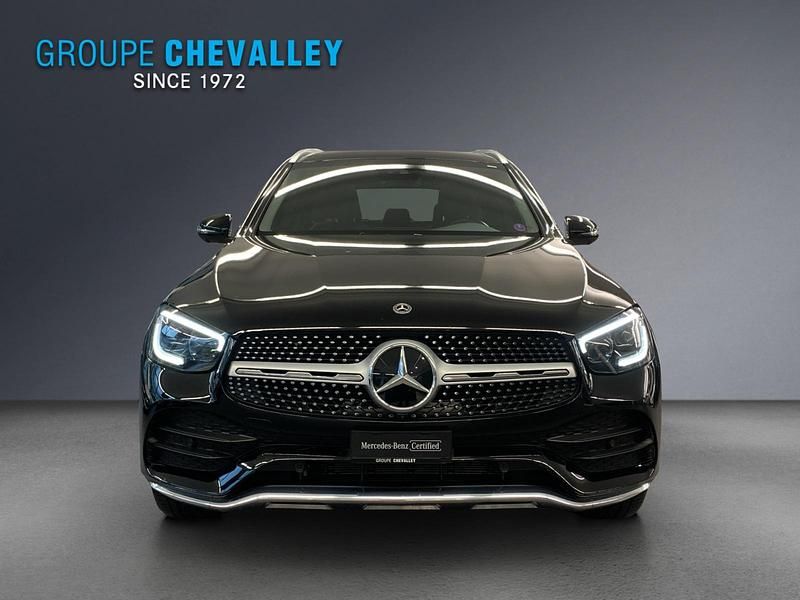 Gebraucht Mercedes GLC200 AMG line 197 PS (144 kW) 2021 SUV