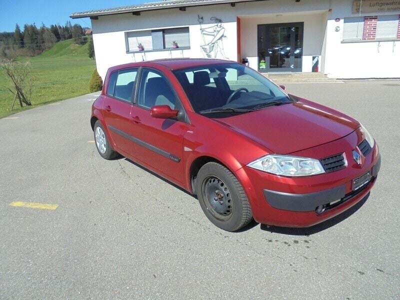 Gebraucht 2005 Renault Mégane II Expression Limousine | CHF 800 (Fairer Preis) - Bild 1/4