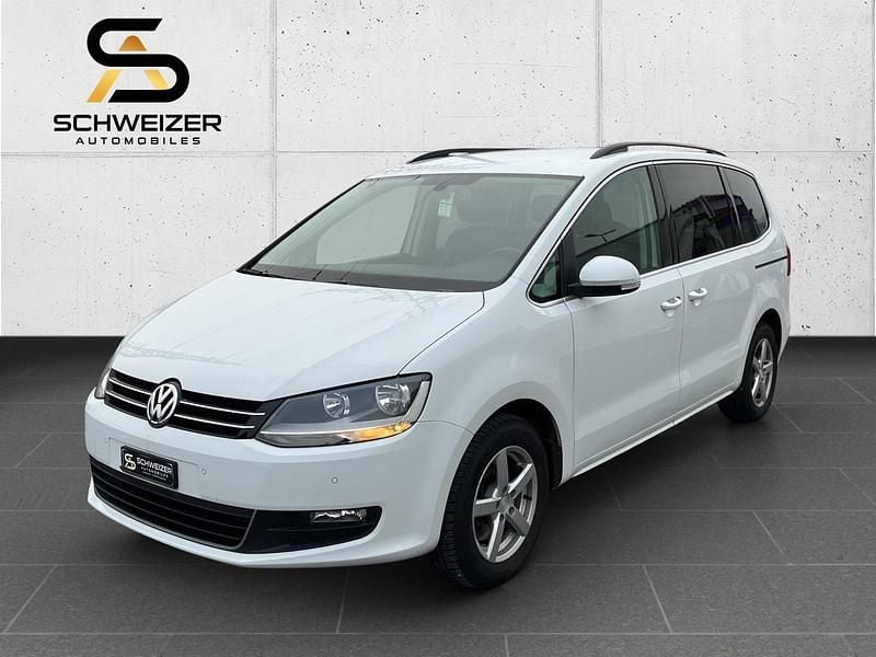 Weiss Gebraucht 2016 VW Sharan Trendline Van / Kleinbus | CHF 12’900 (Fairer Preis) - Bild 1/4