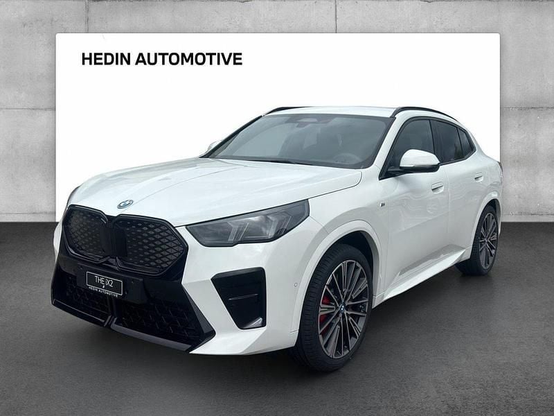Weiss Neu 2025 BMW iX2 Comfort Edition SUV | CHF 70’900 (Fairer Preis) - Bild 1/4