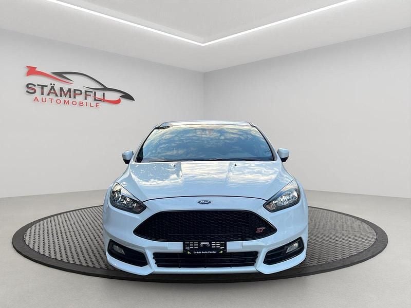 Gebraucht Ford Focus ST 250 PS (183 kW) 2016 Limousine