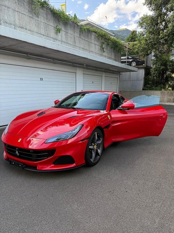 Gebraucht Ferrari Portofino 620 PS (456 kW) 2022 Cabrio