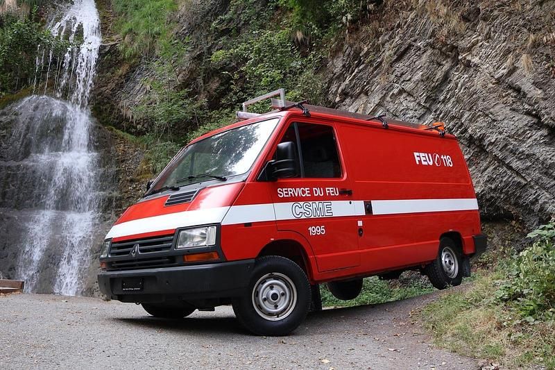 Gebraucht 1994 Renault Trafic Van / Kleinbus | CHF 12’900 - Bild 1/4