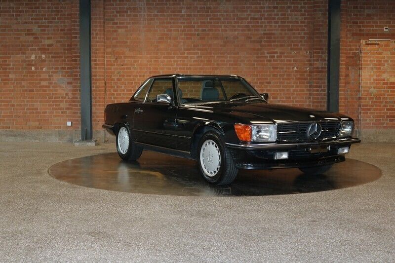 Schwarz Gebraucht 1986 Mercedes SL300 Cabrio | CHF 46’000 - Bild 1/4