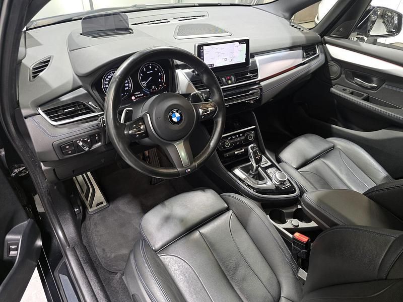 Gebraucht BMW 220 Active Tourer M Sport 190 PS (139 kW) 2021 Schwarz Van / Kleinbus
